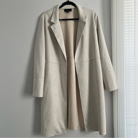 Premise Jackets & Blazers - Premise Cream Trench Coat with Notched Lapels